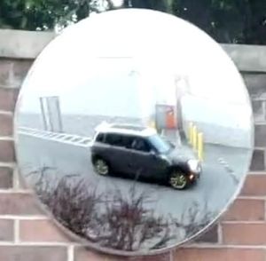 Meet your Posher, Lawrence